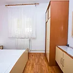 Apartment With Parking Space - 5088 Murter