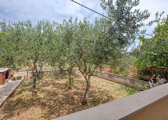 With Parking Space - 5088 Apartament *