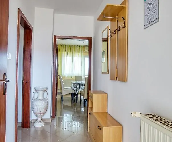 With Parking Space - 5088 Apartament Murter