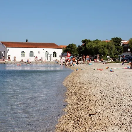 公寓 With Parking Space - 5088 *