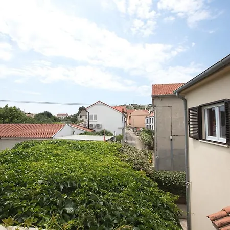 Apartman With Parking Space - 5088 *