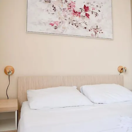 公寓 With Parking Space - 5088 *