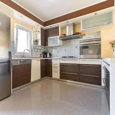 With Parking Space - 5088 公寓