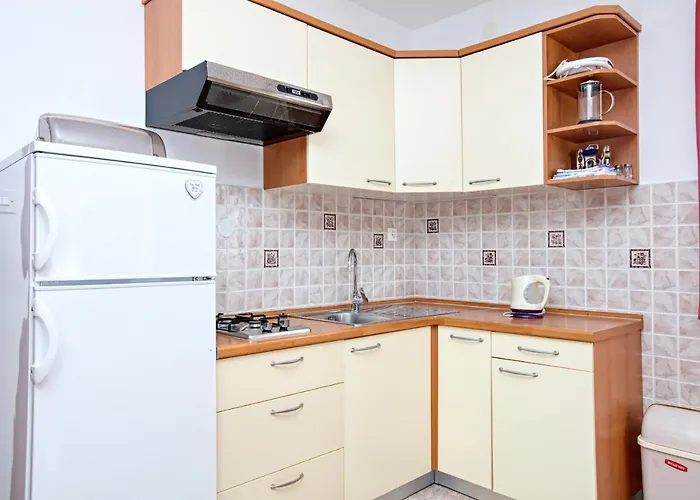 With Parking Space - 5088 Apartman Murter