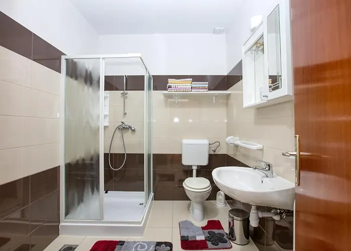 With Parking Space - 5088 Murter