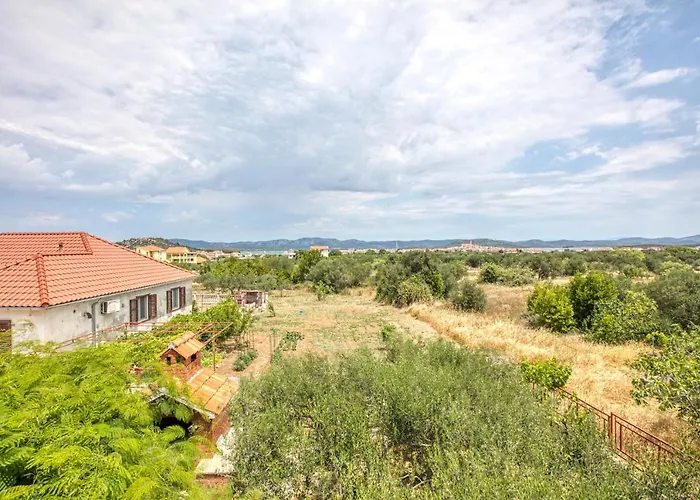 With Parking Space - 5088 Apartman