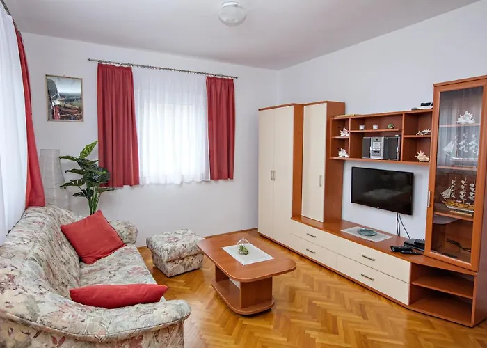 With Parking Space - 5088 Apartman